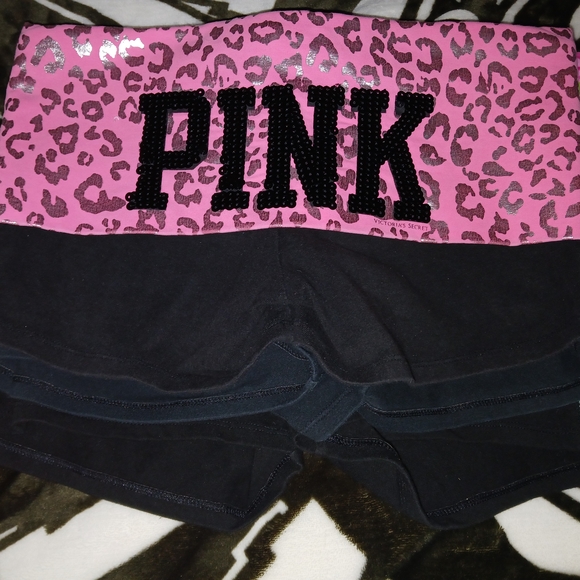 PINK Victoria's Secret Bling, Foil, Roses,Aztec Yoga Shorts 2011-2012 Yoga Short - Picture 10 of 10